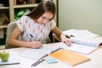 4 Khóa Học Tiếng Anh Dành Cho Người Đi Làm Bận Rộn – Lựa Chọn Đúng Để Học Hiệu Quả