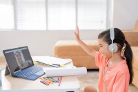 The Unmatched Advantages of 1-on-1 Online English Learning with 100% Native Teachers at eClass