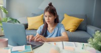Học Tiếng Anh Cấp Tốc Tại Eclass: Lộ Trình Đột Phá Giúp Bạn Nhanh Chóng Thành Thạo!