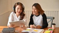 How to Improve English Listening Skills for Non-Speakers